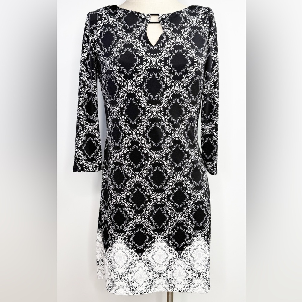 White House‎ Black Market Shift Dress Filigree Silver Hardware Black Grey Small